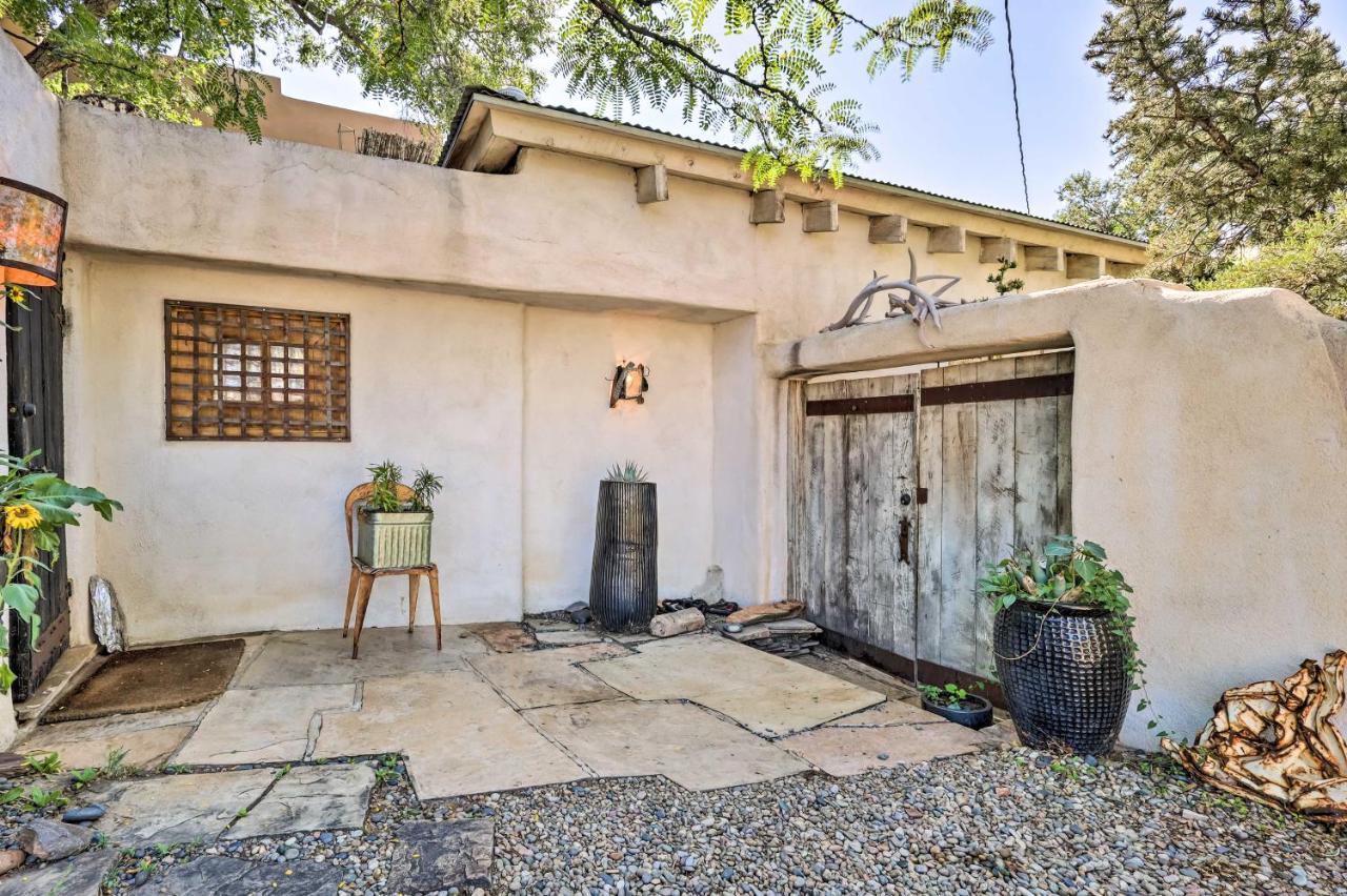 Adobe Studio 2 Blocks To Downtown Santa Fe Plaza! Exteriör bild