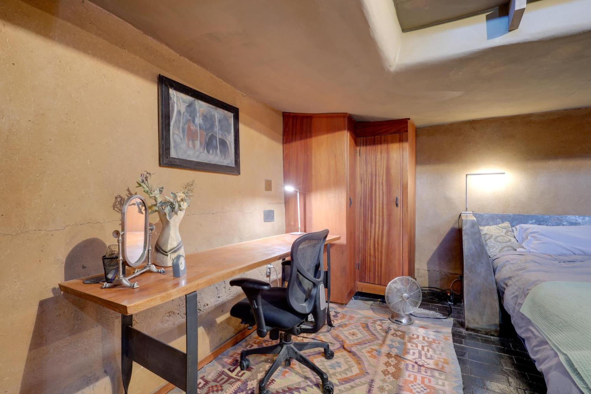 Adobe Studio 2 Blocks To Downtown Santa Fe Plaza! Exteriör bild